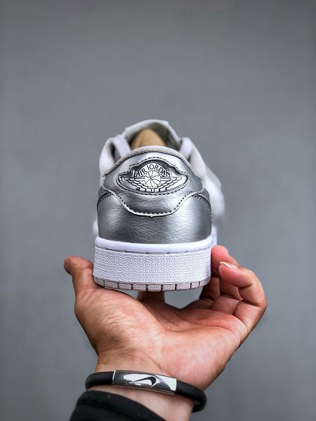 Air Jordan 1 Low 新配色 2024最新男女生低幫休閒板鞋