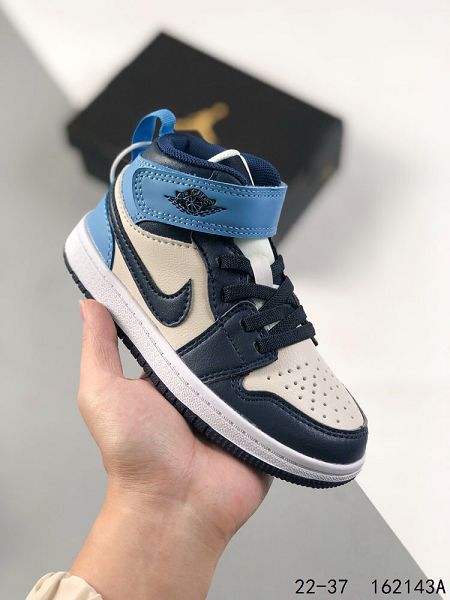 Air Jordan 1 Mid 2023全新童鞋高幫潮流文化籃球板鞋