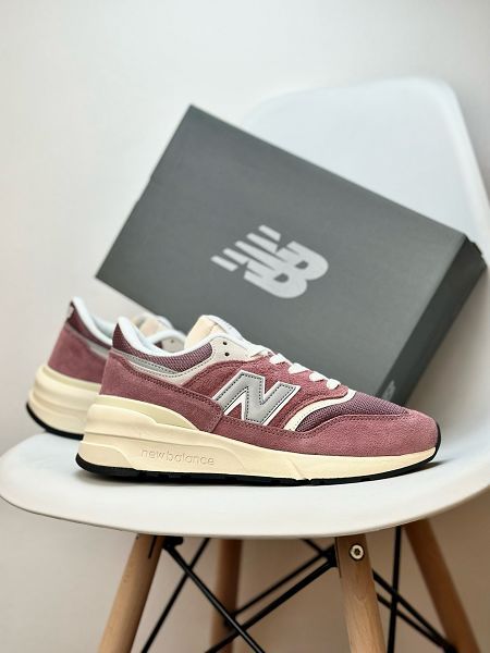 New Balance 997RGrey改良版系列 2024男女款低幫經典復古厚底休閒運動慢跑鞋YJ 元祖灰銀米黃底色